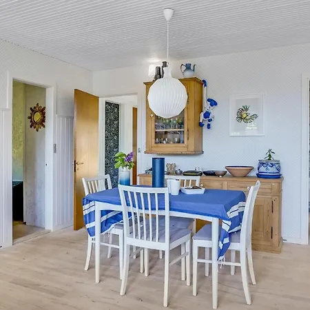 Gorgeous In With Kitchen